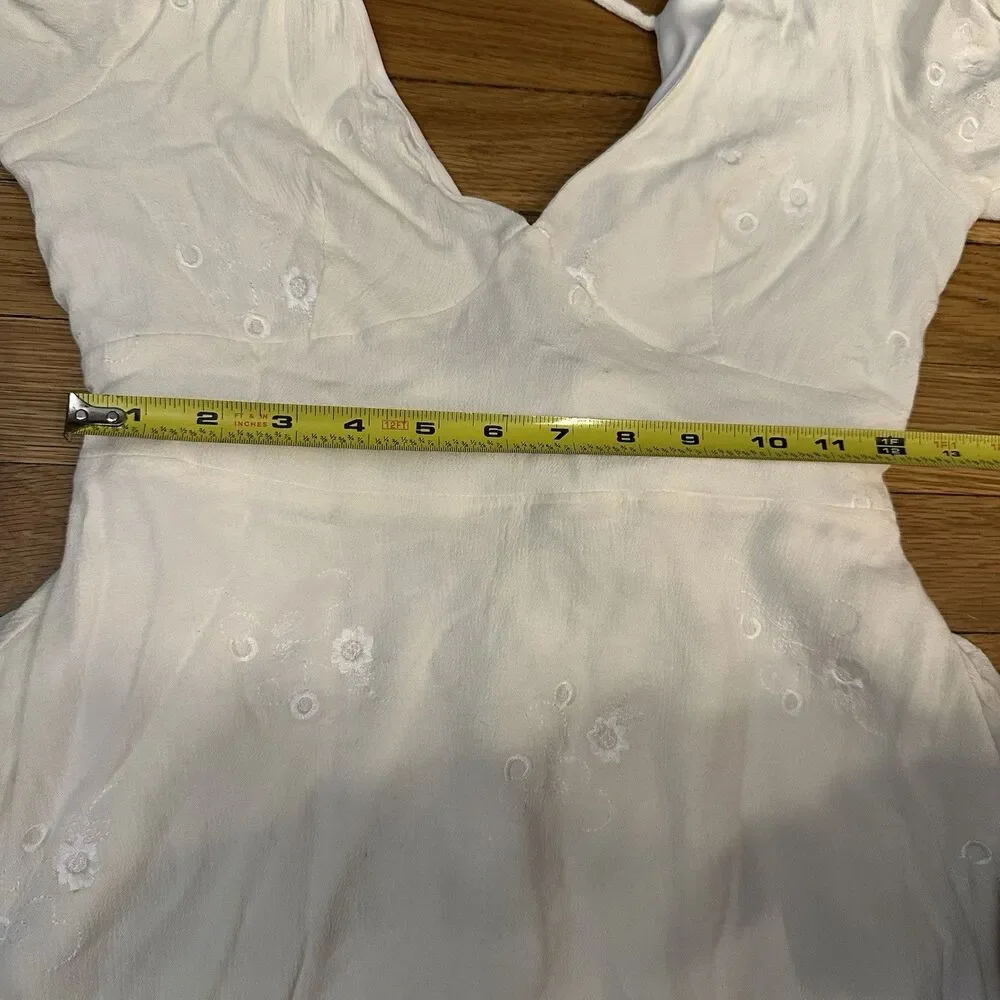 Lulus In the Meadow White Embroidered Backless Mini Dress Size Small